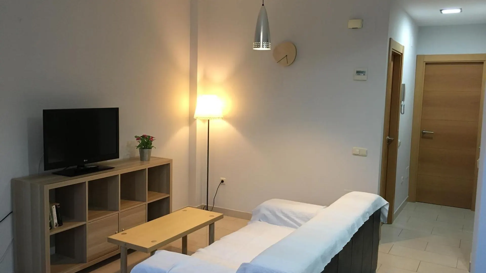 Apartamentos El Palo مالقة